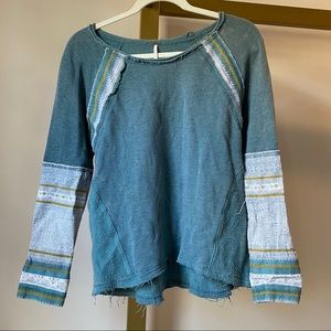 Free people light sweater with detailed sleeves